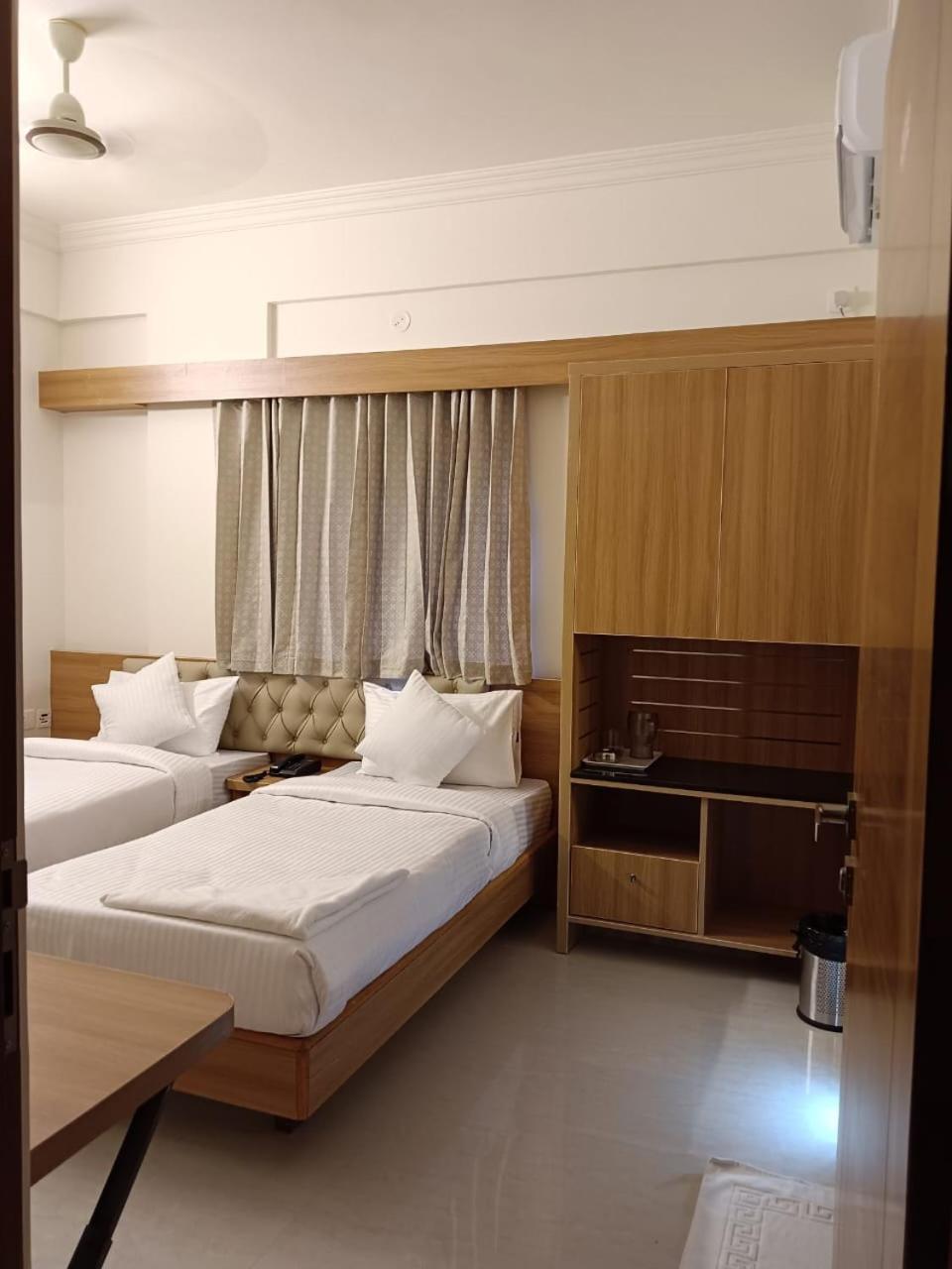 Krishna Inn Bangalore Exterior photo